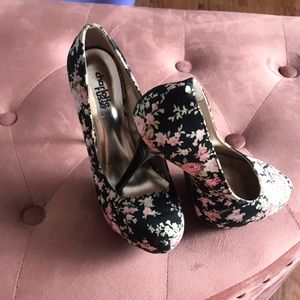 Charlotte Russe pumps